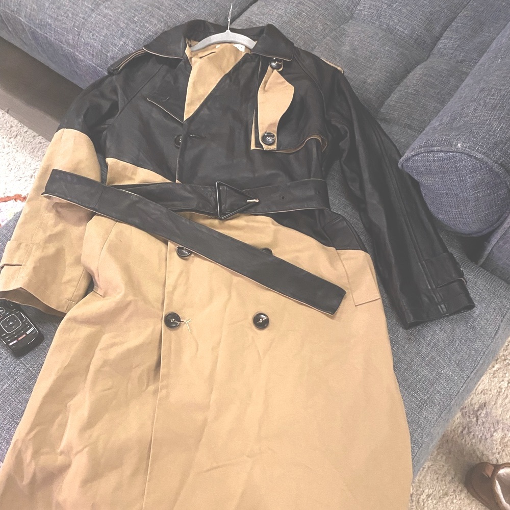 BOTTEGA VENETA NWT Leather and Wool Trench. - Picture 4 of 13